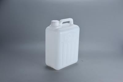 China 5L Extrusión moldeada por soplado de plástico Jerry puede color blanco y espesor de pared de 2 mm para la durabilidad en venta
