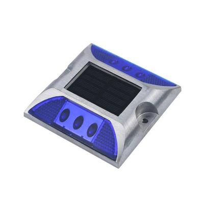 中国 IP68 LED Road Stud Light Aluminum Waterproof Solar Reflective Ground Warning Light 販売のため