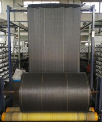 Chine 1000 mètres de Spunbonded pp ont tissé le petit pain noir de tissu de stratification de couleur pour des sacs de noir de carbone à vendre
