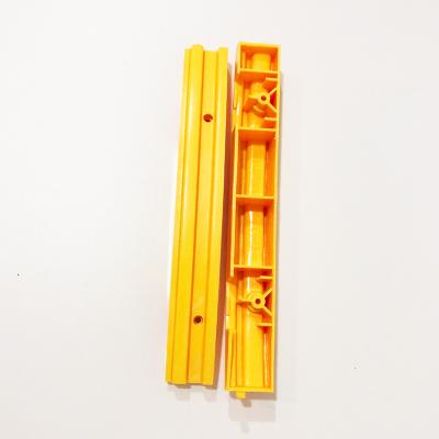 China Modern Escalator Step Delimitation Escalator Cleat SCS319905 for sale