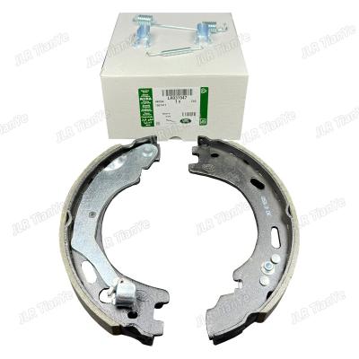 China For Range Rover Rear Wheel Electronic Handbrake Brake Pads LR031947 LR021877 SFS500012 SFS500010 for sale