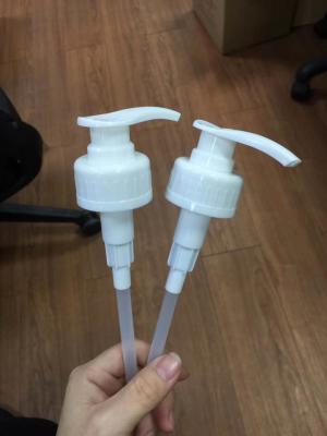 Chine Distributeur en plastique de lotion du cosmétique 38/400 pp de parfum à vendre
