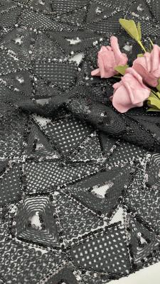 China Folhas 3D Floral renda Tecido bordado Tecido Elegante E Respira Sequin renda Tecido de ocasião de luxo à venda