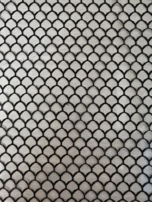 Chine Les échelles de poissons modèlent Tulle mou noir Mesh Fabric à vendre