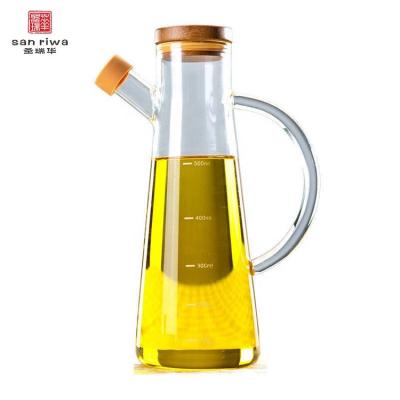 China Freshness Preservation Borosilicate Glass Oil Jug Oil Vinegar Organize Leakproof Cooking Oil Bottles Glass Dispenser With Bamboo Lid for sale
