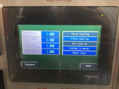 Chine Le zinc automatique machine de moulage mécanique sous pression pour les accessoires sanitaires d'articles de robinets en laiton et en alliage de zinc à vendre