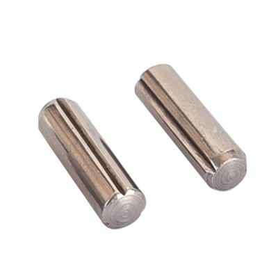 China Steel 125 - 245HV Customized High Precision Stainless Steel Round Cylindrical Spline Studs Din1473 for sale