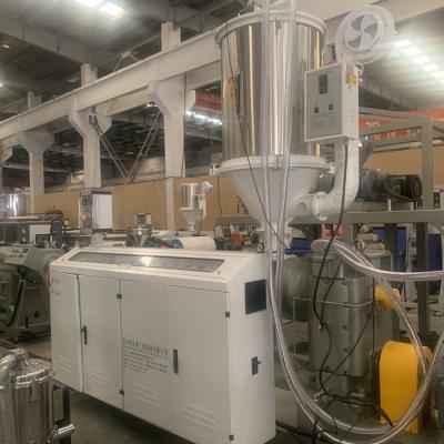China Máquina plástica del extrusor del inversor 400kg/H de ABB con el solo tornillo en venta