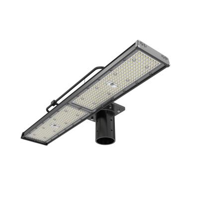 China LHB05-T Cold Forging Aluminum Linear High Bay IP65 Waterproof 110x60° Lens For Padel Courts for sale