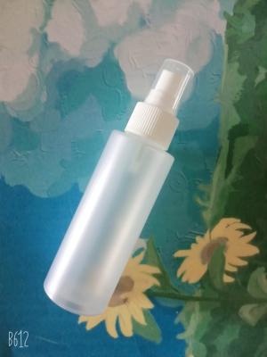 China Capacidad plástica de la botella 100ml 150ml 200ml de la bomba del espray del cuidado de piel en venta