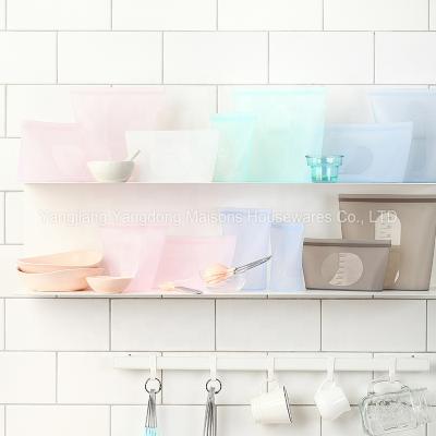 China Sustainable Houses Kitchen Accessories Reusable Leak Proof With Food Grade BPA Free Silicone 800ML Food Storage Bag Snack Sandwich Bags for sale