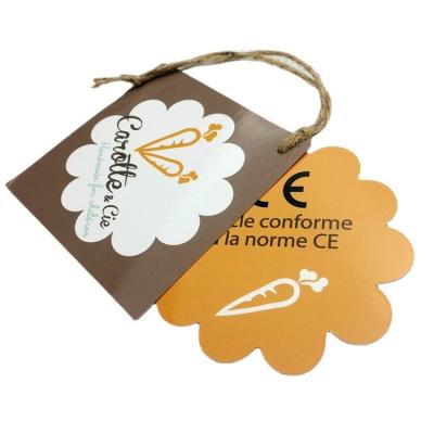 China Custom Recyled Clothing Hang Paper Tags Low MOQ Logo Design Business Price Garment for sale