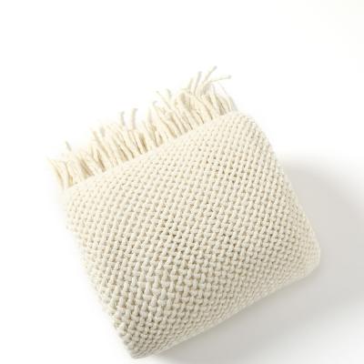 China Anti-static Warm Woven Acrylic Cover With Tassel For Couch Bed Sofa Travel for sale