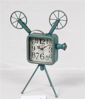 China Stunning Rustic Home Decor Design Home Decorative Metal Table Clock for sale
