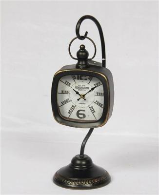 China Beautiful Vintage Home Decoration Home Metal Table Retro Decoration Clock for sale