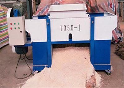 China Timber Crushing Hydraulic 300kg/H Wood Shaving Machine for sale