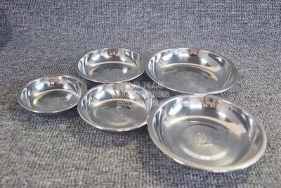 China Kitchen accessories eco friendly small round dessert/fruit dishes 10.5cm natural color 304 stainless steel snack plate for sale