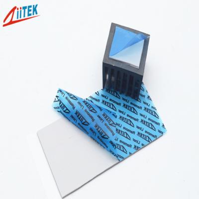 Chine Pad en silicone thermiquement conducteur résistant aux températures élevées pour la dissipation thermique des produits électroniques à vendre