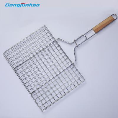 China Easily Cleaned Barbecue Grill Net With Wooden Handle Wire Rack Custom Portable Fish Meat Cooking Tools For Outdoor Picnic for sale