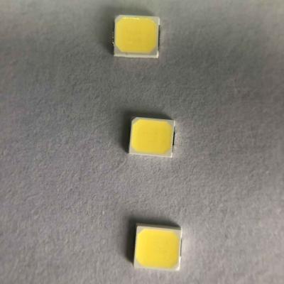 중국 전구 램프 에너지 절약을 위한 18v 30 mÅ SMD 2835 LED 칩 판매용