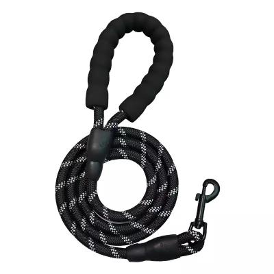 Chine Chien en nylon Cat Leash For Pet de fabrication de corde de laisses réfléchies en gros d'animal familier à vendre