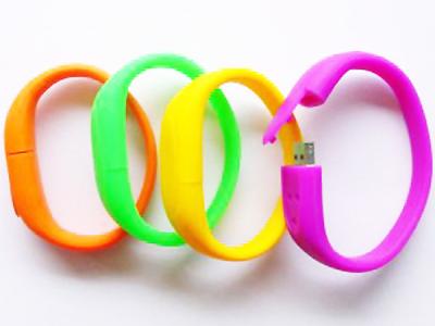 China Cheap Wristband PVC USB flash Drive Custom Silicon Bracelet USB stick 16Gb for sale