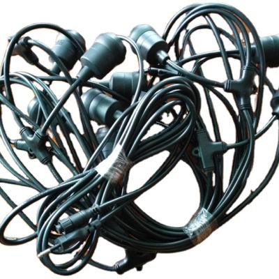 China Outdoor garden light outdoor lighgts screw E27 IP65 string light for sale
