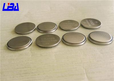 Chine Haute batterie du drain LiMnO2 CR2025 3V rechargeable pour le dispositif de Digital de montre de calculatrice à vendre