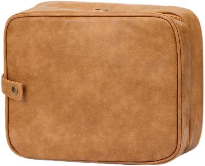 China 3 in 1 make-up toiletgoed reistas Bruin leer waterbestendig hangend met haakjes Te koop