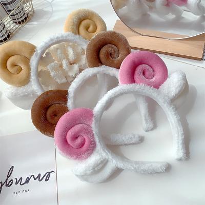 China Wholesale Cute Durable Cute Sheep Horn Headband Cartoon Plush Hairband Female Makeup Headband for sale