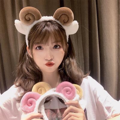 China Durable Cute Wholesale Cute Performance Headband Cartoon Horn Sheep Horn Sheep Makeup Headband for sale