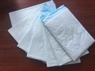Cina PE materiale ritenente molle Backsheet della polpa della lanugine del cuscinetto di incontinenza del pannolino in vendita