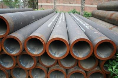 Chine ASTM A335 P91, P22, tuyau d'acier sans couture de l'alliage P11 pour la chaudière à vendre