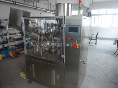 China Volledige Automatische Buis Vullende en Verzegelende Machine/Kosmetische Buisverzegelaar Te koop
