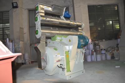 China 2 a la vigésima máquina transmitida por banda Turquía de la pelotilla del pienso de Ring Die Pellet Mill Fish en venta