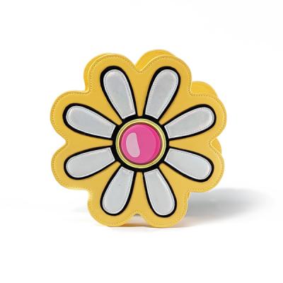 China PVC Daisy Bag Cute Flower Shape Vegan Leather Bag Baby Bags for sale
