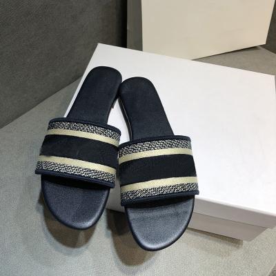 China Luxury Designer Flat Genuine Leather Awesome Fashion Durable Original Brand Slippers DIO With LOGO Slides Women Slippers for sale