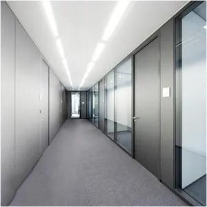 China 12mm Office Glass Partition Clear Tempered Glass With Aluminum Profiles en venta