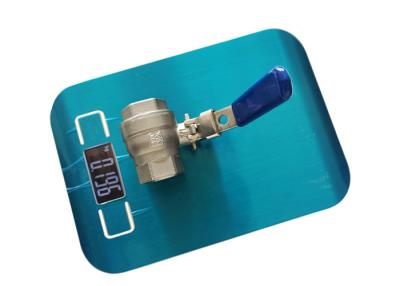 Chine 2 parts de bille d'acier de robinet de fil/bride de type de connexion inoxydable au calibre à vendre