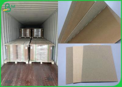 Chine la cannelure recyclable de 0.5mm Brown a ridé le carton de Papier d'emballage pour des cartons à vendre