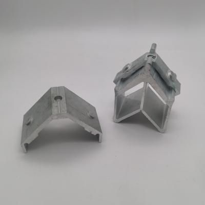 China Aluminium 45 graden hoekbeugel voor schuifsystemen - vierkant gatontwerp Te koop