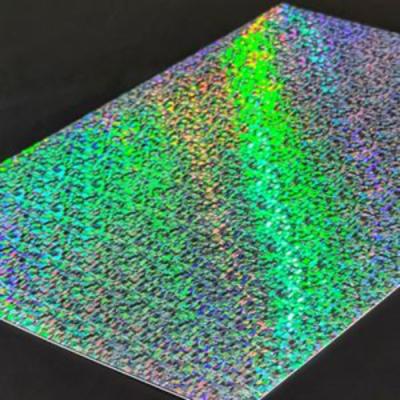 China Rollo de papel holográfico ecológico resistente a la lágrima, personalizado, papel de regalo en venta