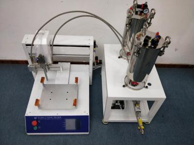 China Auto máquina de enchimento adesiva líquida da colagem com sistema de mistura da relação à venda