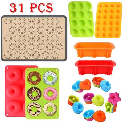 China Pretend Kitchen Play Toy Set Products Supply Kitchen Kids Baking Model Set Silicone Easy To Clean Store Disc Bakeware 12-Muffin Sets for sale