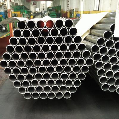 Cina 1 - il tubo senza cuciture dell'acciaio legato di spessore di 50mm, unisce in lega rotondo la norma della metropolitana ASTM in vendita