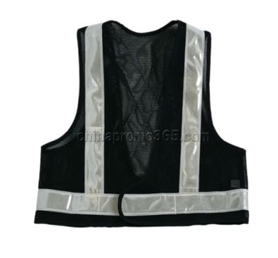 China Two bellows pockets in size low price 100% polyester light weight reflective safety vest with pockets for sale