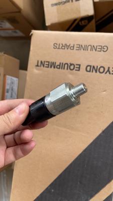 China OEM CLG855 LiuGong Piezas de repuesto 30B0545 Interruptor de presión en venta