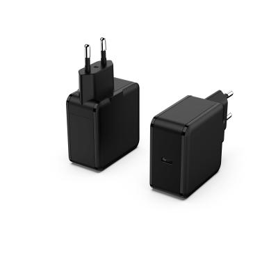 China OEM cargador rápido bloque de energía cargador de pared tipo C rápido adaptador de conexión de pared con luz en venta