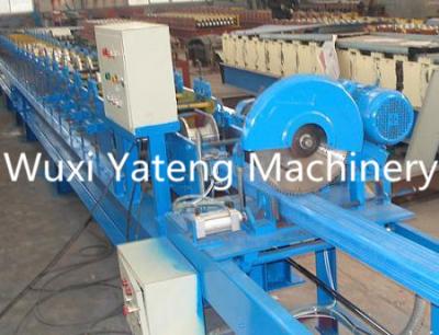 Chine La mouche sans couture automatique faite sur commande de machine de gouttière a vu le style de coupe avec la machine de coude à vendre