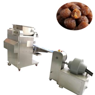 China Bola automática del caramelo del tamarindo que hace la formación de la máquina en venta